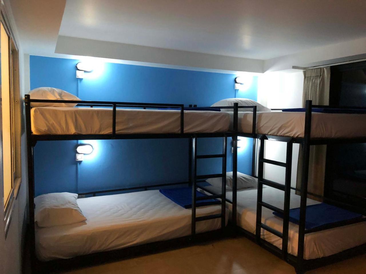 Bodega Phuket Patong (Adults Only) Hostel Екстериор снимка