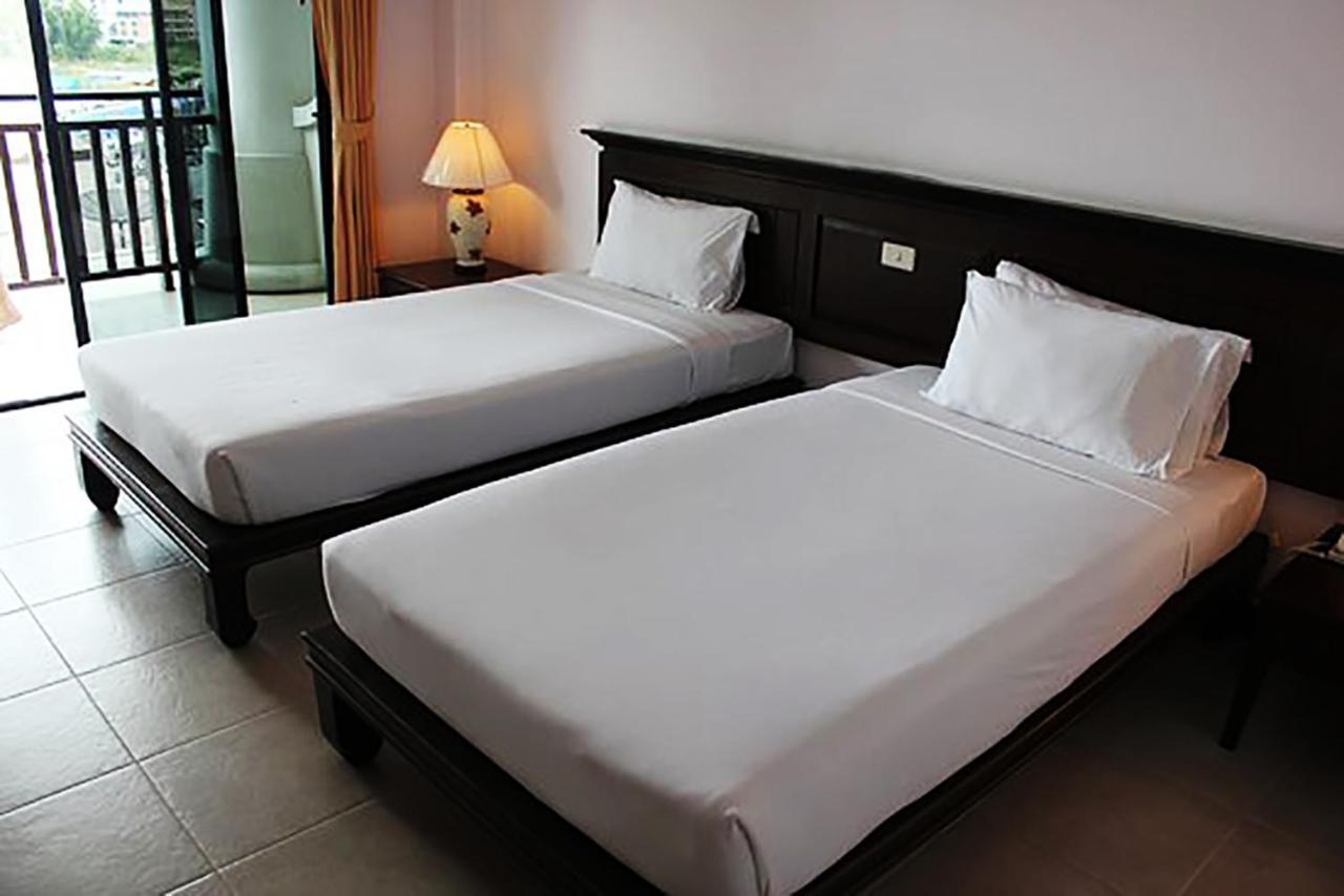 Bodega Phuket Patong (Adults Only) Hostel Екстериор снимка