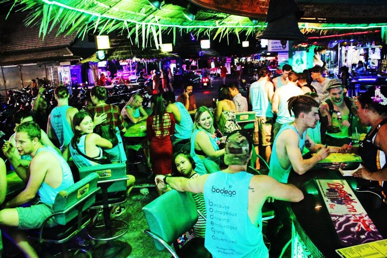 Bodega Phuket Patong (Adults Only) Hostel Екстериор снимка